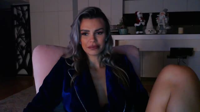 Gallery image thumbnail from D_y_y's myfreecams stream on, 12/06/2024, 05:49 image 11 of 20