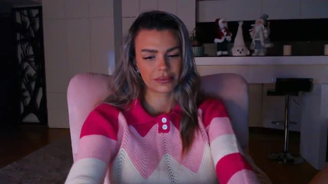 Gallery image thumbnail from D_y_y's myfreecams stream on, 12/07/2024, 05:47 image 13 of 20