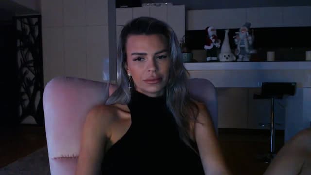 Gallery image thumbnail from D_y_y's myfreecams stream on, 12/10/2024, 05:48 image 9 of 20