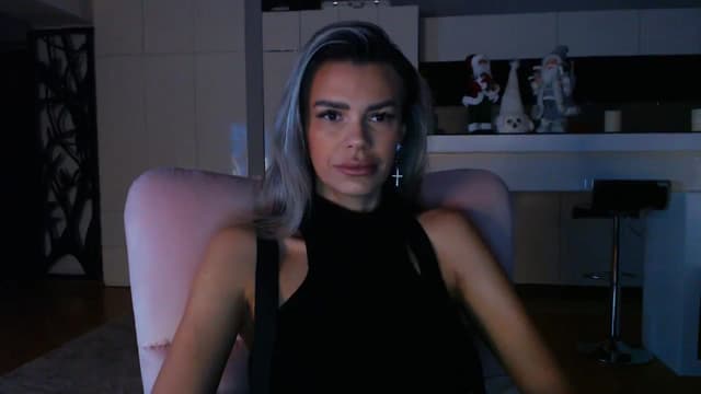 Gallery image thumbnail from D_y_y's myfreecams stream on, 12/10/2024, 05:48 image 2 of 20