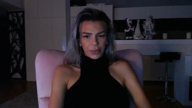 Gallery image thumbnail from D_y_y's myfreecams stream on, 12/10/2024, 05:48 image 13 of 20