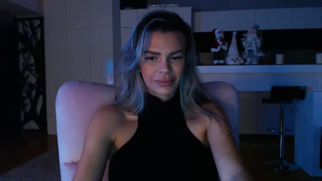 Gallery image thumbnail from D_y_y's myfreecams stream on, 12/10/2024, 05:48 image 19 of 20