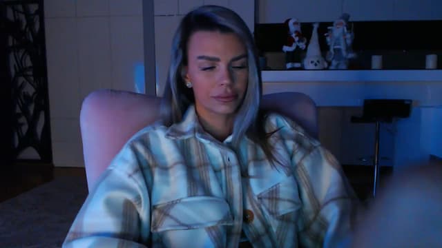 Gallery image thumbnail from D_y_y's myfreecams stream on, 12/12/2024, 05:47 image 1 of 20