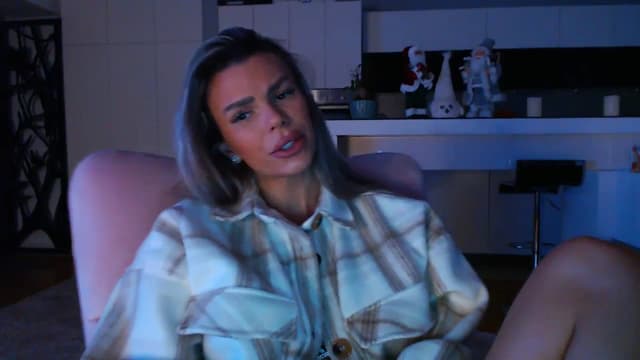 Gallery image thumbnail from D_y_y's myfreecams stream on, 12/12/2024, 05:47 image 19 of 20