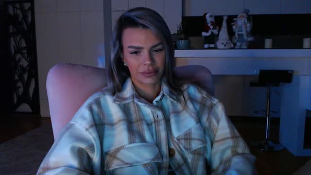 Gallery image thumbnail from D_y_y's myfreecams stream on, 12/12/2024, 05:47 image 3 of 20