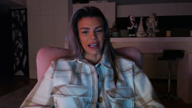 Gallery image thumbnail from D_y_y's myfreecams stream on, 12/12/2024, 05:47 image 6 of 20