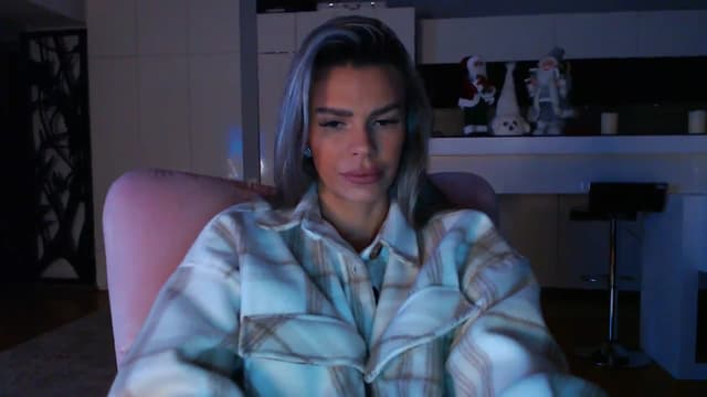 Gallery image thumbnail from D_y_y's myfreecams stream on, 12/12/2024, 05:47 image 11 of 20
