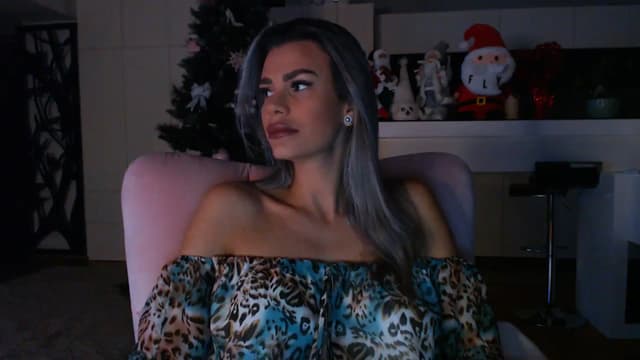 Gallery image thumbnail from D_y_y's myfreecams stream on, 12/21/2024, 06:09 image 6 of 20