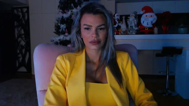 Gallery image thumbnail from D_y_y's myfreecams stream on, 12/27/2024, 06:23 image 16 of 20