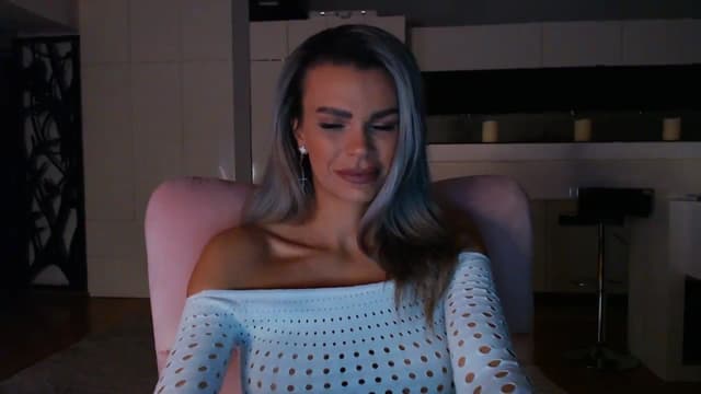 Gallery image thumbnail from D_y_y's myfreecams stream on, 01/03/2025, 06:13 image 6 of 20