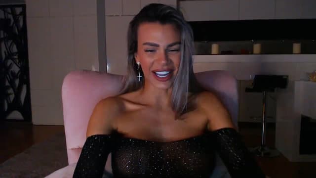 Gallery image thumbnail from D_y_y's myfreecams stream on, 01/11/2025, 06:24 image 14 of 20
