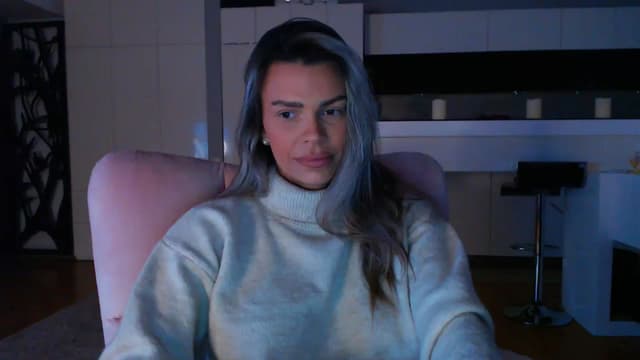 Gallery image thumbnail from D_y_y's myfreecams stream on, 01/18/2025, 06:03 image 17 of 20
