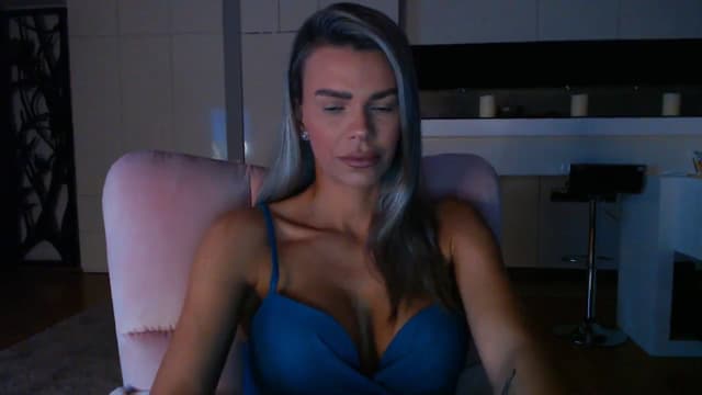 Gallery image thumbnail from D_y_y's myfreecams stream on, 01/22/2025, 05:22 image 7 of 20