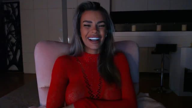 Gallery image thumbnail from D_y_y's myfreecams stream on, 01/28/2025, 05:51 image 6 of 20