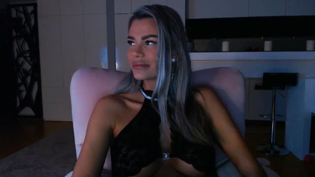 Gallery image thumbnail from D_y_y's myfreecams stream on, 01/29/2025, 05:16 image 13 of 20