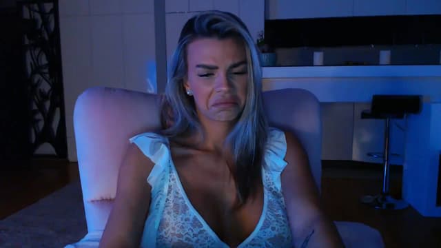 Gallery image thumbnail from D_y_y's myfreecams stream on, 01/31/2025, 06:03 image 17 of 20