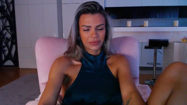 Gallery image thumbnail from D_y_y's myfreecams stream on, 02/14/2025, 06:20 image 5 of 20
