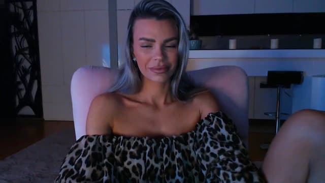 Gallery image thumbnail from D_y_y's myfreecams stream on, 02/15/2025, 06:29 image 1 of 20