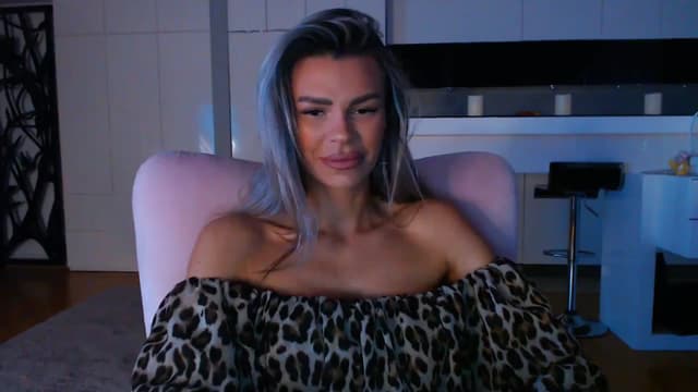 Gallery image thumbnail from D_y_y's myfreecams stream on, 02/15/2025, 06:29 image 10 of 20
