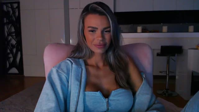 Gallery image thumbnail from D_y_y's myfreecams stream on, 02/16/2025, 05:55 image 12 of 20