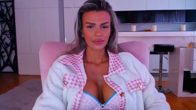 Gallery image thumbnail from D_y_y's myfreecams stream on, 02/17/2025, 06:19 image 19 of 20