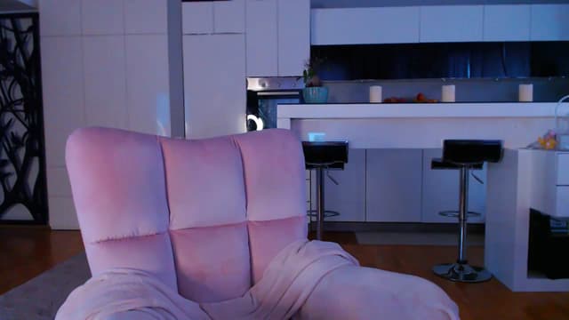 Gallery image thumbnail from D_y_y's myfreecams stream on, 02/18/2025, 06:08 image 17 of 20