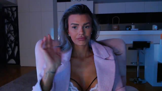 Gallery image thumbnail from D_y_y's myfreecams stream on, 03/11/2025, 04:42 image 14 of 20