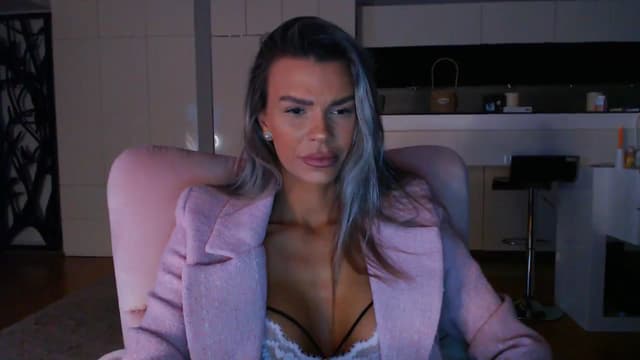 Gallery image thumbnail from D_y_y's myfreecams stream on, 03/11/2025, 04:42 image 4 of 20