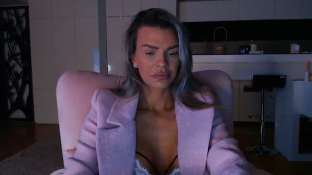 Gallery image thumbnail from D_y_y's myfreecams stream on, 03/11/2025, 04:42 image 8 of 20