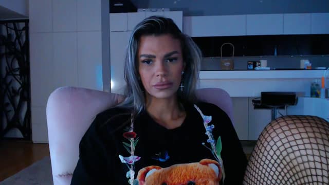 Gallery image thumbnail from D_y_y's myfreecams stream on, 04/03/2025, 05:23 image 15 of 20