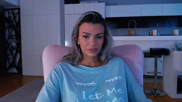 Gallery image thumbnail from D_y_y's myfreecams stream on, 04/09/2025, 04:22 image 20 of 20