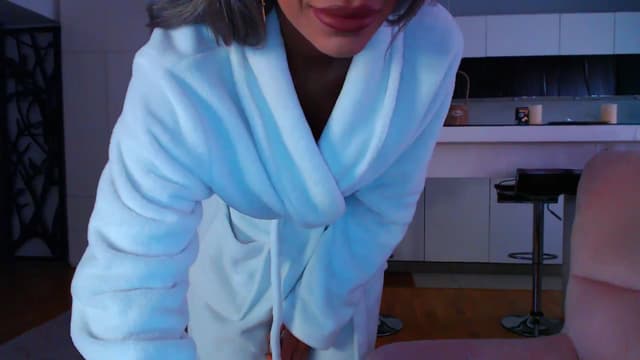 Gallery image thumbnail from D_y_y's myfreecams stream on, 04/12/2025, 05:36 image 9 of 20