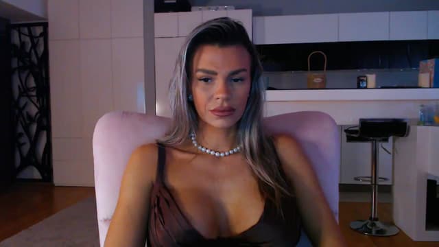 Gallery image thumbnail from D_y_y's myfreecams stream on, 04/14/2025, 04:27 image 19 of 20