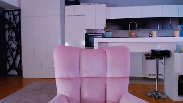 Gallery image thumbnail from D_y_y's myfreecams stream on, 04/17/2025, 05:00 image 12 of 20
