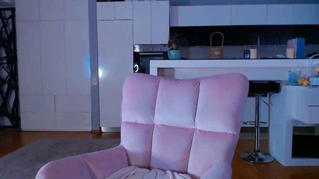 Gallery image thumbnail from D_y_y's myfreecams stream on, 04/19/2025, 04:59 image 16 of 20