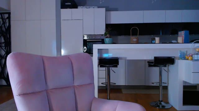 Gallery image thumbnail from D_y_y's myfreecams stream on, 04/19/2025, 04:59 image 9 of 20