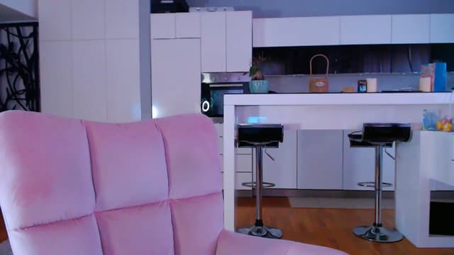 Gallery image thumbnail from D_y_y's myfreecams stream on, 04/20/2025, 05:10 image 4 of 20