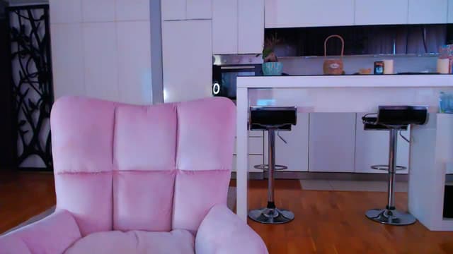 Gallery image thumbnail from D_y_y's myfreecams stream on, 04/21/2025, 04:18 image 14 of 20