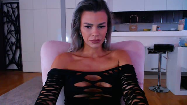 Gallery image thumbnail from D_y_y's myfreecams stream on, 04/28/2025, 05:19 image 4 of 20