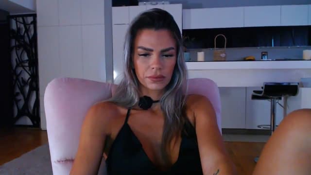 Gallery image thumbnail from D_y_y's myfreecams stream on, 05/28/2025, 04:33 image 15 of 20