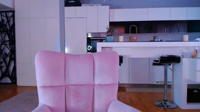 Gallery image thumbnail from D_y_y's myfreecams stream on, 06/04/2025, 03:27 image 10 of 20