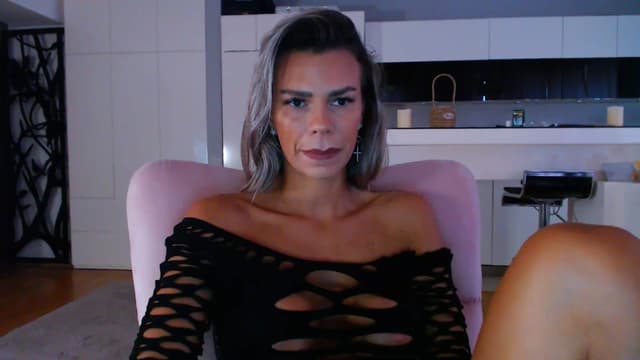 Gallery image thumbnail from D_y_y's myfreecams stream on, 06/10/2025, 04:53 image 6 of 20