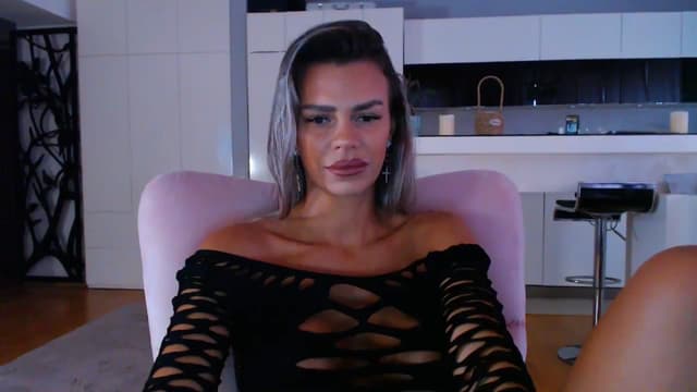 Gallery image thumbnail from D_y_y's myfreecams stream on, 06/10/2025, 04:53 image 9 of 20