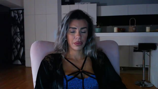 Gallery image thumbnail from D_y_y's myfreecams stream on, 10/02/2025, 04:54 image 16 of 20