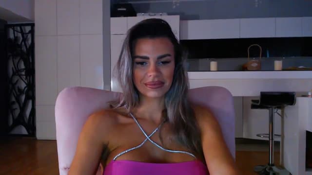 Gallery image thumbnail from D_y_y's myfreecams stream on, 10/06/2025, 05:32 image 15 of 20