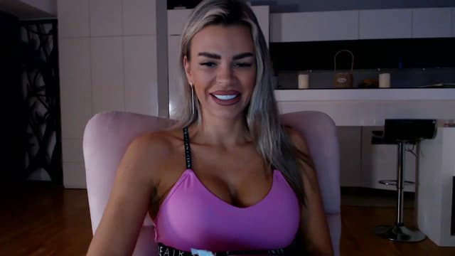 Gallery image thumbnail from D_y_y's myfreecams stream on, 11/06/2025, 05:23 image 5 of 20
