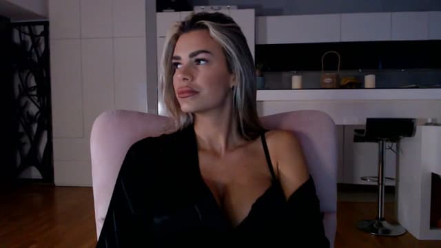 Gallery image thumbnail from D_y_y's myfreecams stream on, 11/13/2025, 05:54 image 13 of 20