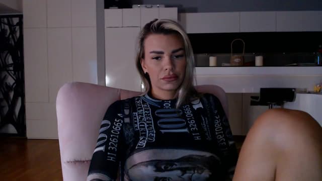 Gallery image thumbnail from D_y_y's myfreecams stream on, 11/19/2025, 05:42 image 2 of 20