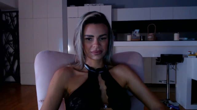 Gallery image thumbnail from D_y_y's myfreecams stream on, 01/09/2026, 06:12 image 10 of 20