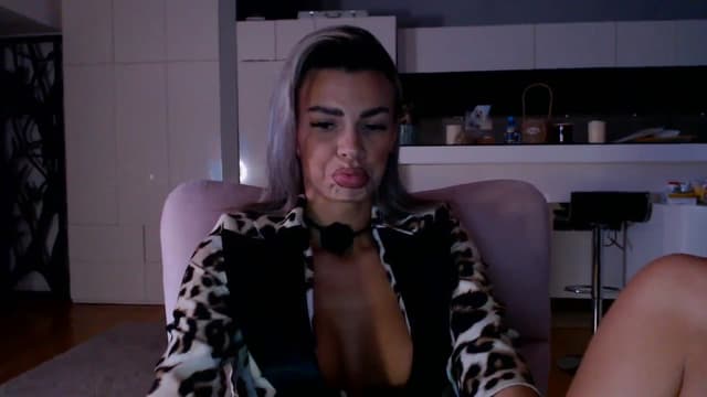 Gallery image thumbnail from D_y_y's myfreecams stream on, 01/27/2026, 06:14 image 15 of 20
